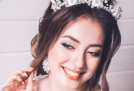 Natürliche Augenbrauen Make-up Look für die Braut mit natürlichen Augenbrauen