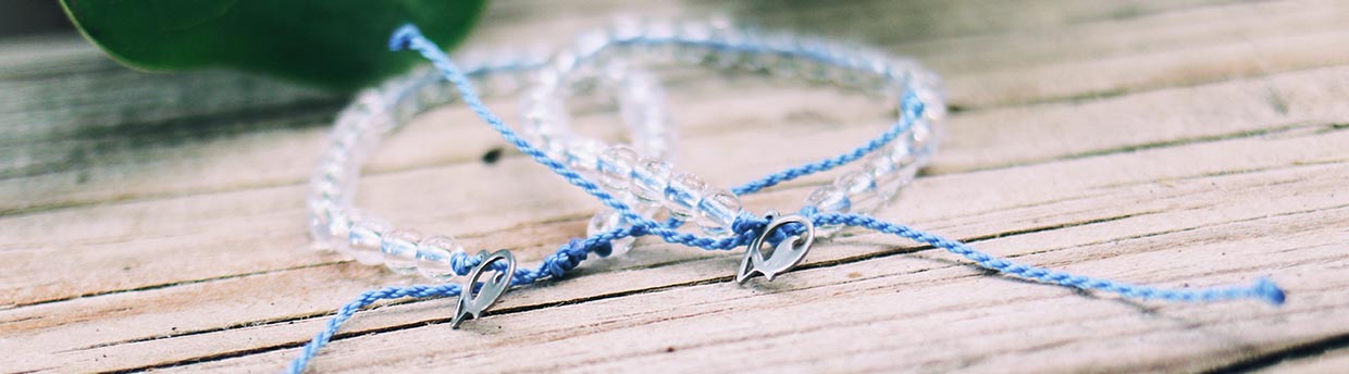 A bracelet that helps clean the ocean  ocean river  It started in 2017   a dream to end the ocean plastic crisis Since then weve been able to  recover over