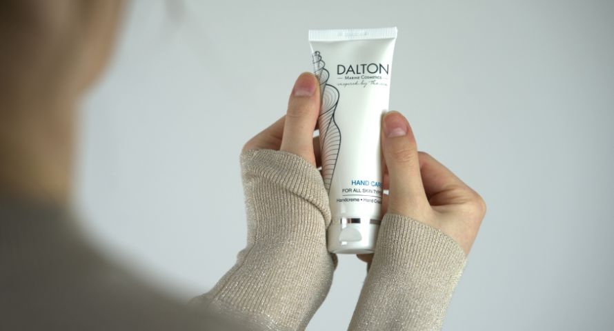 How to care for hands and feet