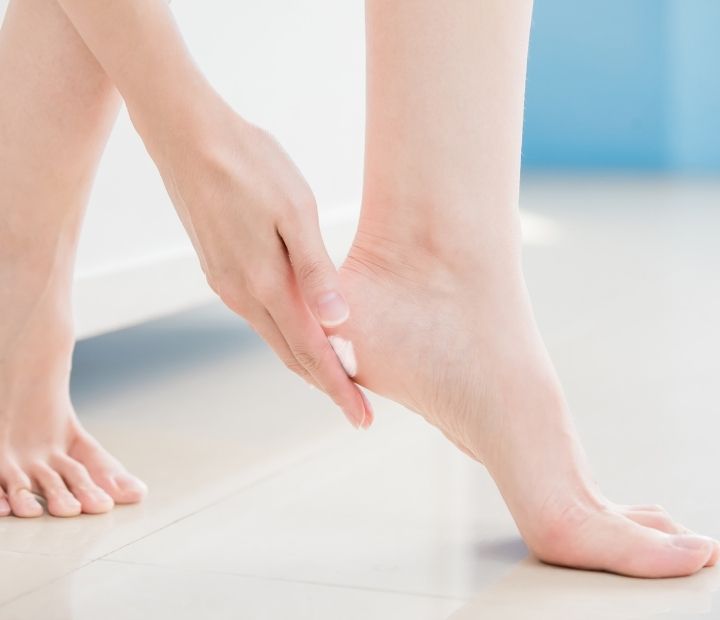 Fußcreme mit Urea Fußcreme mit Urea für rissige Haut